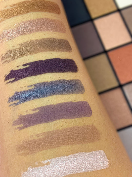 Revolution Eyeshadow Palette - Iconic 2.0